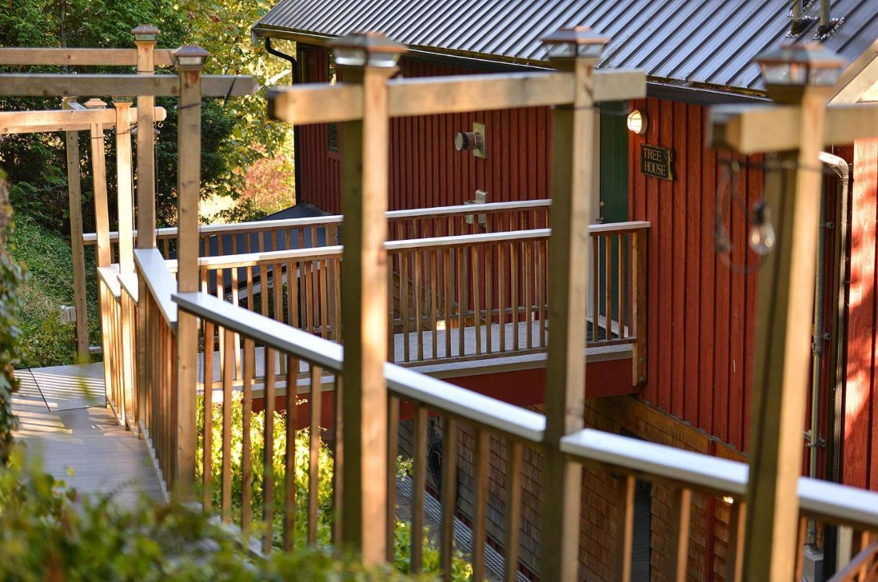 Salishan Tree House Suite Cowichan Bay Ngoại thất bức ảnh